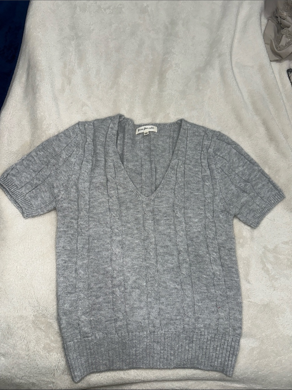 Light Gray Cable Knit Short Sleeve V-Neck Sweater